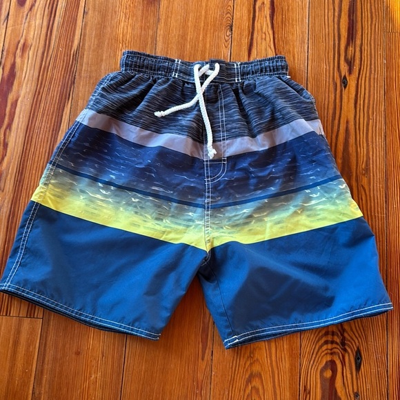 Quad Boys Swim Trunks Swim Wear String Tie Front Velcro Back Pockets Size 8 -10 - Picture 1 of 4
